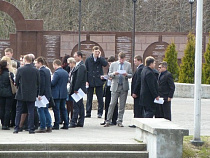 Калининградские  чиновники провели рекогносцировку на месте предстоящего субботника