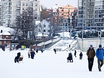 В Пионерском за снег на тротуарах начинают штрафовать нещадно