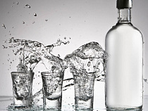 В России водка подешевеет до 185 рублей за бутылку