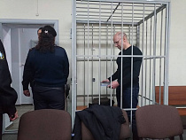 Игоря Рудникова встретили в зале суда аплодисментами