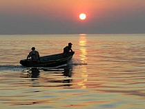 В Калининградском заливе рыбаку-любителю потребовалась помощь спасателей