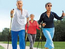  Калининградских пенсионеров научат азам скандинавской ходьбы