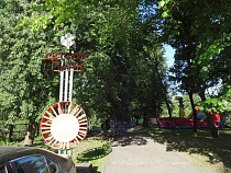 Алиханов объяснил, почему закрыли карусели 