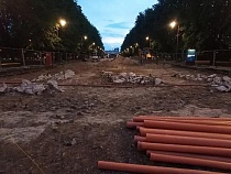 На острове Канта к открытию турсезона разрыли центральную аллею