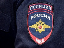 Продавец поддельных спорткостюмов попытался подкупить полицейского