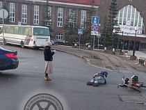 В Калининграде сбившая велосипедиста водитель цинично снимала его на смартфон 