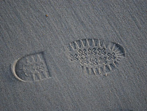 Похитителя электрочайника из частного дома нашли по следам пальцев и обуви