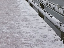 Советчанка требует 100 тыс. рублей компенсации за падение перед магазином