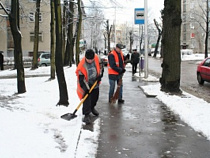 Уборка снега в Калининграде проходит в круглосуточном режиме