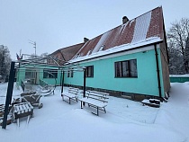 В Озёрском районе погибла выпавшая из окна интерната пенсионерка