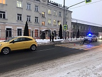 На переходе через улицу Суворова «Опель» сбил девушку