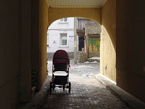 Прокуратура помогла властям Гвардейска добиться ремонта дороги