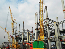 На стадионе на острове Октябрьский приступили к установке трибун сектора "Е"