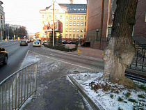 Девушка чуть не задавила женщину у ТЦ «Европа» в Калининграде