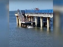 До прыгающих с пирса в Зеленоградске дошла полиция 