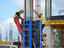 Из 600 строителей калининградского онкоцентра там трудится 360