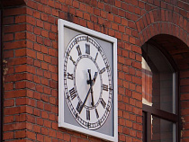 «Известия»: калининградские депутаты хотят повернуть время вспять