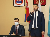 Глава Калининграда признался, что у него уже просят денег на улице 