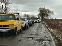 Из-за масленицы по дороге в отель под Черняховском возникла пробка 1 км