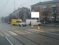 Водители не уступили дорогу «Мерседесу» и бабушке