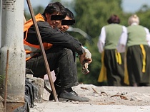 ФСБ: сотрудник УФМС в Калининграде скрыл данные более чем 70 мигрантов