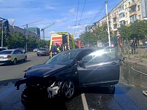 Немец попал в страшное ДТП на Ленинском в Калининграде