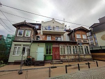 В Зеленоградске ремонтируют дома в самых оживлённых местах у моря