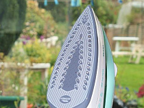 Мужчина пытал знакомого раскаленным утюгом из-за пароля на телефоне 