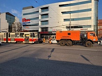 В Калининграде силовики вступили в схватку за трамвай 