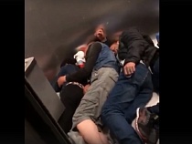 В туалете на Верхнем озере нашли спящих туристов 