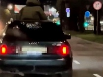 «Делал по незнанке»: вылезший из «Ауди» пассажир покаялся 