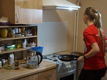 Студентам из Калининграда в других городах пообещали горячую линию