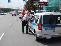 Юноша украл из машины аккумулятор 