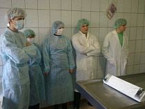 В Гусеве работники морга требовали плату за обмывание покойника