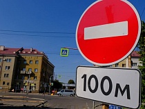 Власти Калининграда заявили о мешающих ремонту моста на Суворова