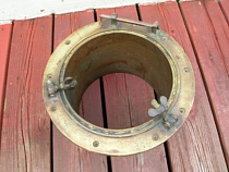 Двое мужчин украли 45 бронзовых иллюминаторов на 4 млн рублей 