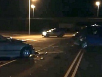 «Фольксваген» столкнулся с БМВ на въезде на Приморское кольцо в районе Коврово (видео)