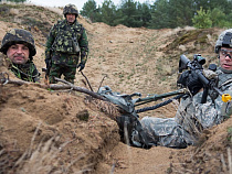 NATO анонсировала свои учения у границ России