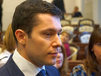 Алиханова пытались “заинтересовать”