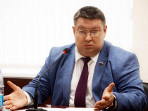 Депутат Госдумы Пятикоп задекларировал одну квартиру, а его жена - четыре