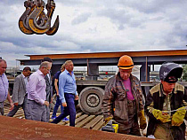 Калининградских детей попросили спроектировать памятник сому