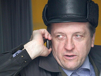 Суд взыскал с Полесского депутата Лабудина расходы на мобильник