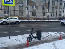 На Киевской курьер доставки больно наехал на пенсионерку