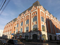 Продавец продал негерметичный «Самсунг»: возврат денег и штраф