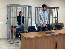 Чиновницу в Янтарном обвинили в получении 1,12 млн на лапу