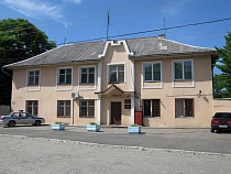 В Пионерске полицейские-транспортники уличили трех местных жителей в сливе дизельного топлива