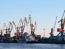 С начала года почти на треть упал грузооборот Калининградского морского торгового порта