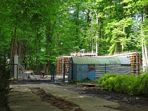 В Светлогорске на 1-й линии у моря строится частный дом на федеральной земле