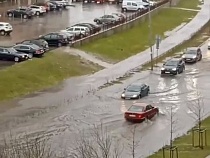 В Калининграде начался потоп на нескольких улицах