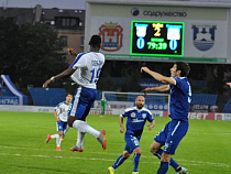 Ожидая результата выборов, Антон Алиханов сходил на футбол